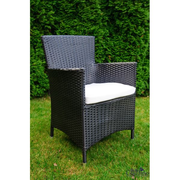 ratanové kreslo Capitale