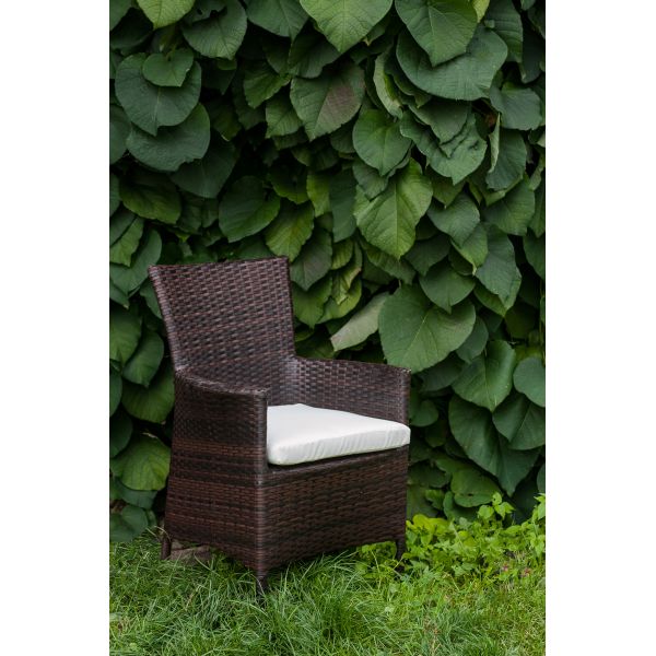 ratanové kreslo Capitale