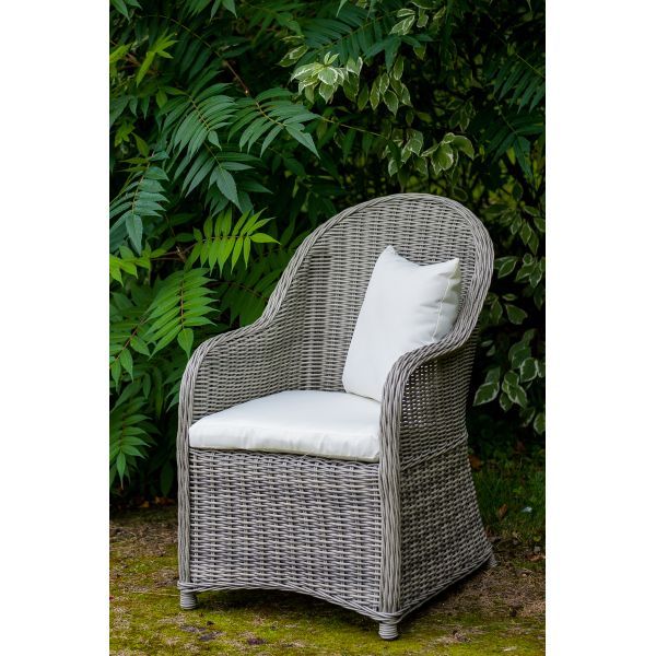 ratanové kreslo Vero