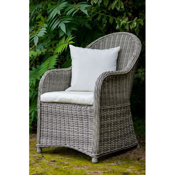 ratanové kreslo Vero