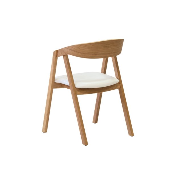 drevená stolička Guru