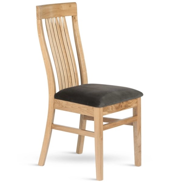 drevená stolička Takuna